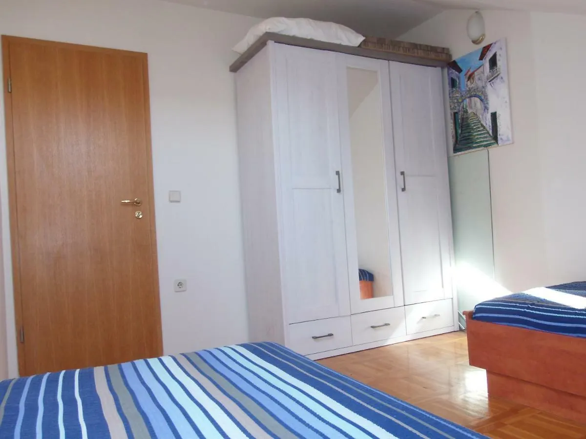 Sunny Island Apartment Malinska Croatia